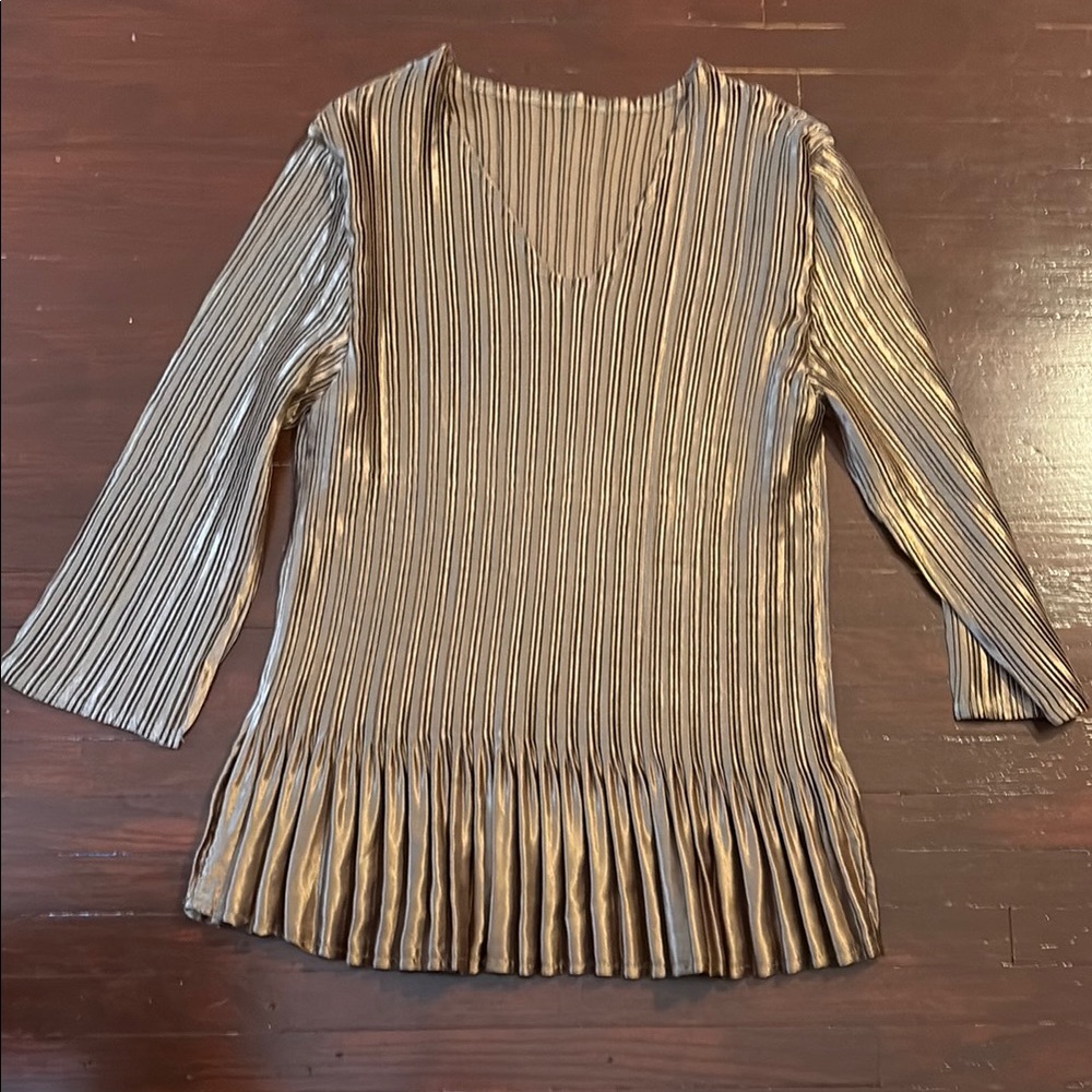 Metallic Pleated Women's Top